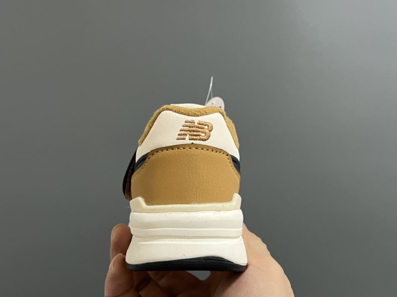 NEW BALANCE SHOES